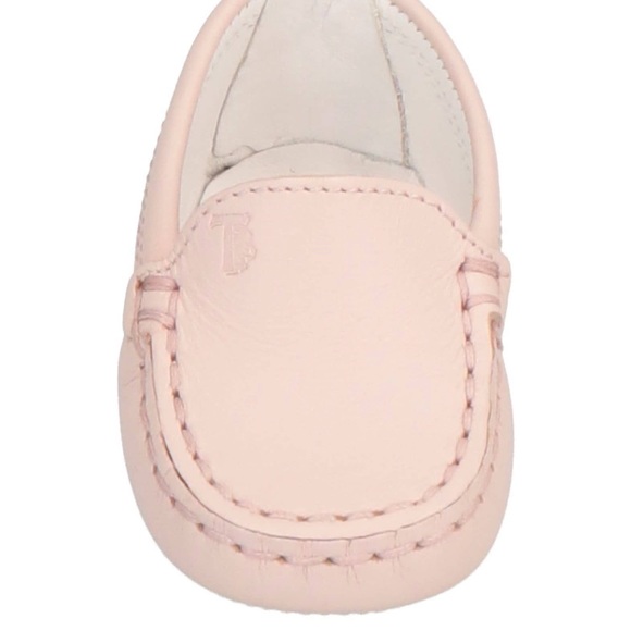 🆕💯Authentic Tod’s Moccasin shoes 🥰😍 - Picture 2 of 8